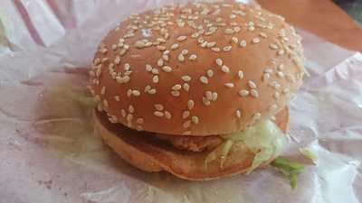 マクドナルド ４９号横越店