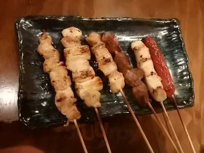 ご当地酒場 日の出横丁 富士八商店