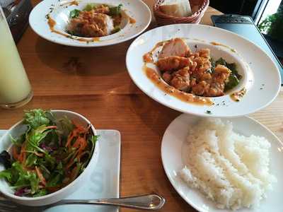 ビストロ 4-キャトル 本町