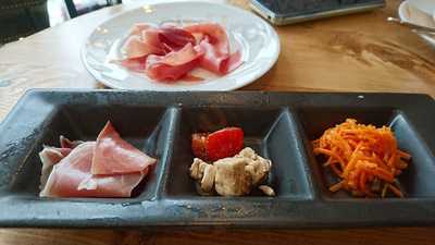 ビストロ 4-キャトル 本町