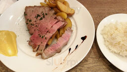 ビストロ 4-キャトル 本町