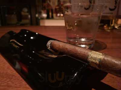 シガーバー スーペルノーバ 淀屋橋店