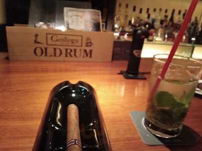 シガーバー スーペルノーバ 淀屋橋店