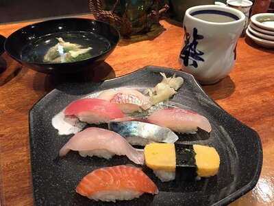 南せんば すし処 築地