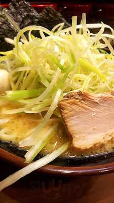 横浜家系ラーメン 本町商店