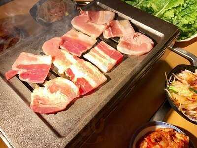 サムギョプサルと鍋専門店 絆