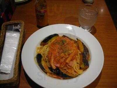 ラパウザ 茶屋町店