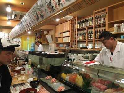 市場ずし 中央店