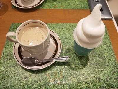 生クリーム専門店ミルクカフェなんばウォーク店