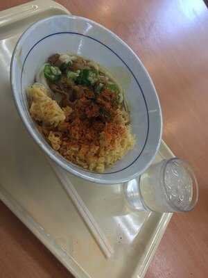 つるまる 京町堀店