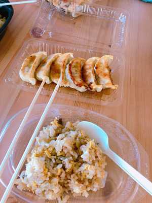 ぎょうざの満洲 塚本西口店