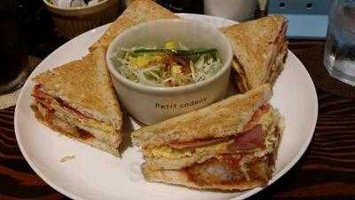 サンカフェ 緑橋店