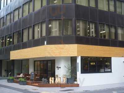 H.m.t. Cafe Dining