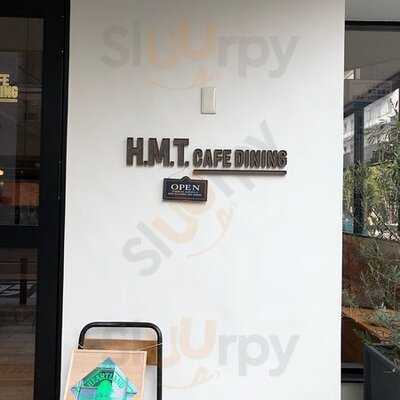 H.m.t. Cafe Dining