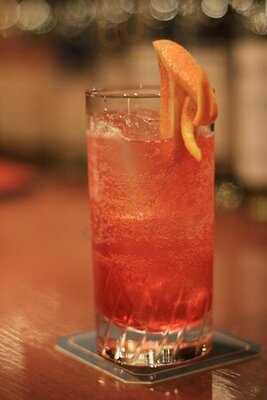 メインバー ダーレー