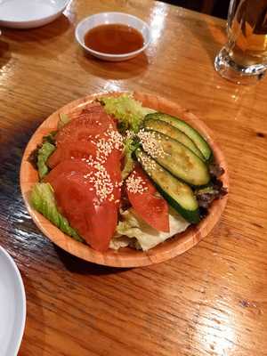 炭火焼ホルモンやきや