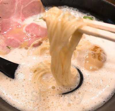 ラーメン虎と龍 日本橋店