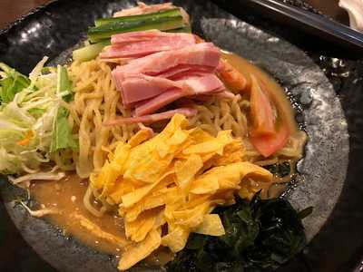 中華料理 溢香園