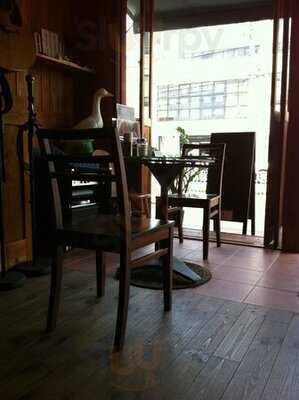 ジ・アンソニア・カフェ