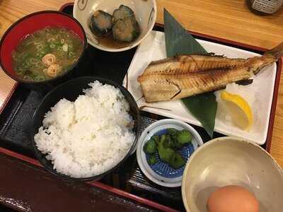 まどもあぜる 本町店