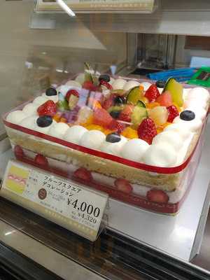 シャトレーゼ　左京岩倉店