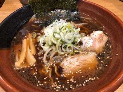 吉山商店 なんばラーメン一座店