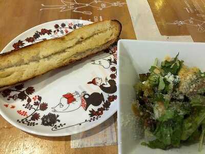 ウツボーノ 本町の愉快な食堂