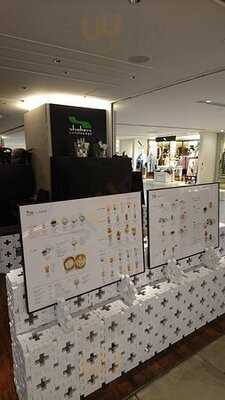 Shakers Cafe Lounge+ なんばcity店