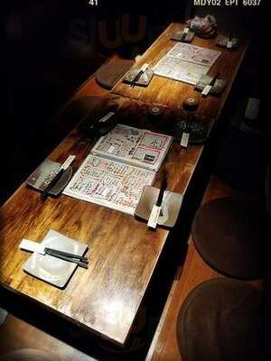 炭火焼鳥と旨豚 まこ家