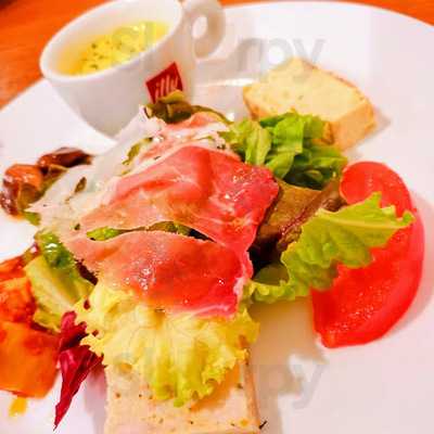 タベルナ キンタ