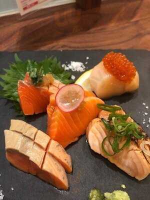 鮭バル Salmonbear