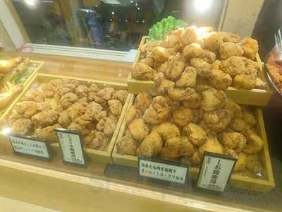 鶏三和 三越栄店