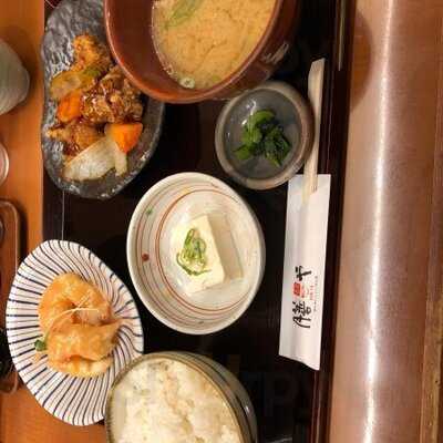 旬の台所 膳や ホワイティ梅田泉の広場店