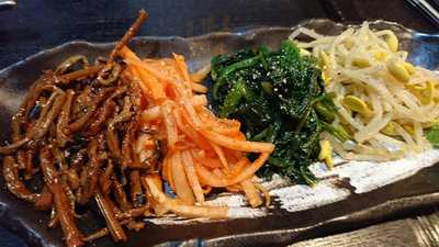 韓国創作料理 燦々亭 本町駅前店