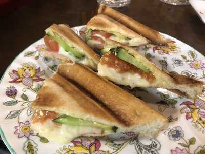 英国パブ シャーロックホームズ