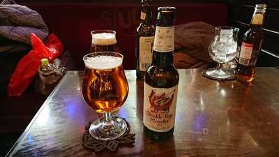 英国パブ シャーロックホームズ