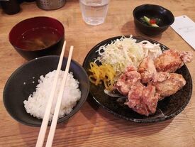 ジョニーのからあげ 東三国店