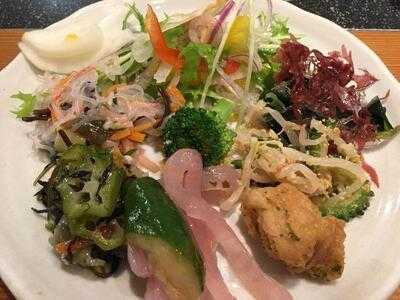 とうふ料理 鈴丸屋 大丸心斎橋店