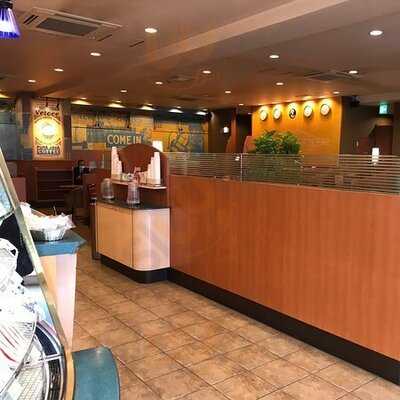 カフェ・ベローチェ備後町三丁目店