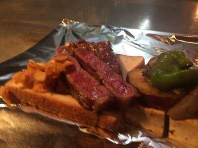 やきやき 三輪 道頓堀店