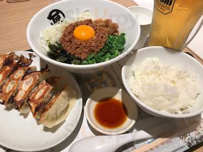 麺ゃ マルショウ 阪急三番街店