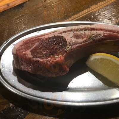 ジンギスカン専門店