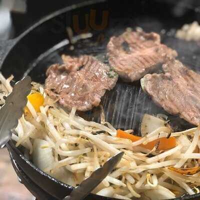 ジンギスカン専門店