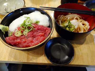 新大阪海鮮食堂 おーうえすと