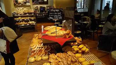 フレッシュベーカリー神戸屋森ノ宮駅