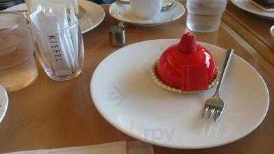 喫茶店 キーフェル 阪急32番街店