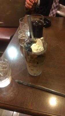 喫茶店 キーフェル 阪急32番街店