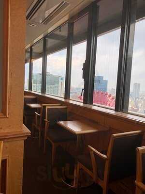 喫茶店 キーフェル 阪急32番街店