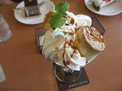 喫茶店 キーフェル 阪急32番街店