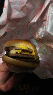 マクドナルド 1号線山科店